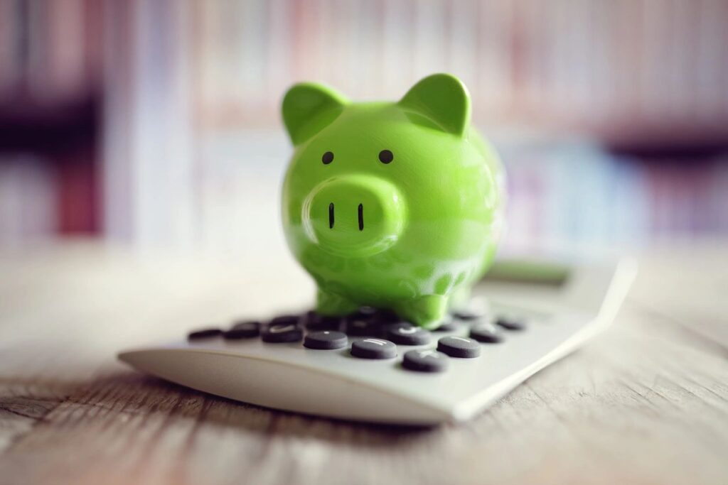 Piggy Bank and Calculator for Retirement Goals